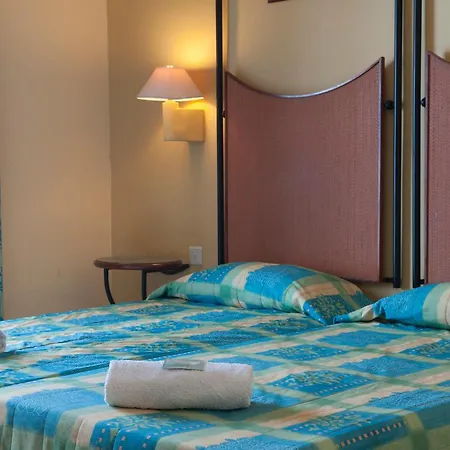 Euroclub Hotel St. Paul's Bay Exteriör bild
